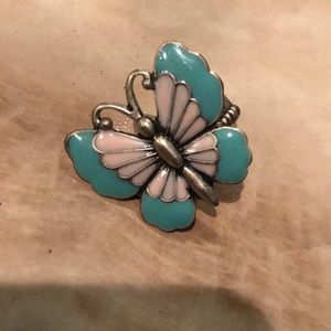 Butterfly ring